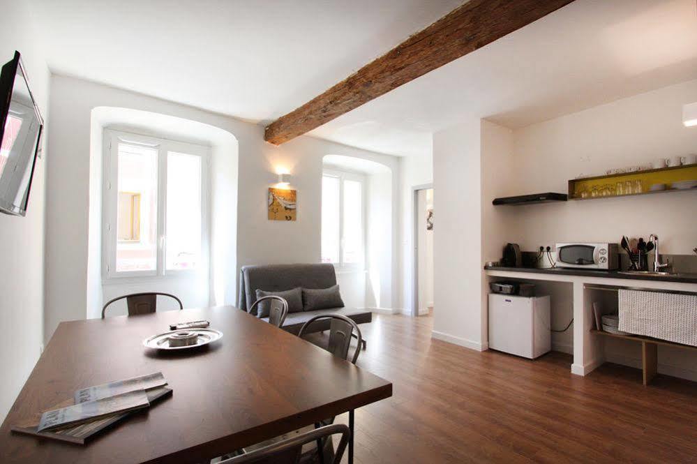 Apartment Au Coeur De La Vieille Pietonne & Citadelle *